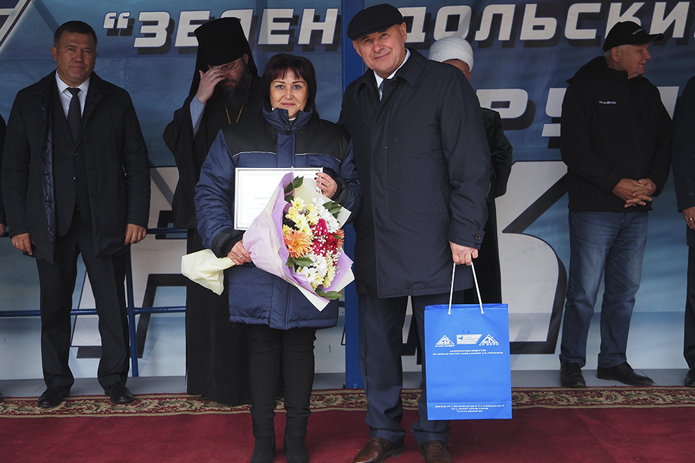 Торжественная церемония спуска на воду малого ракетного корабля проекта 21631 «Град» 