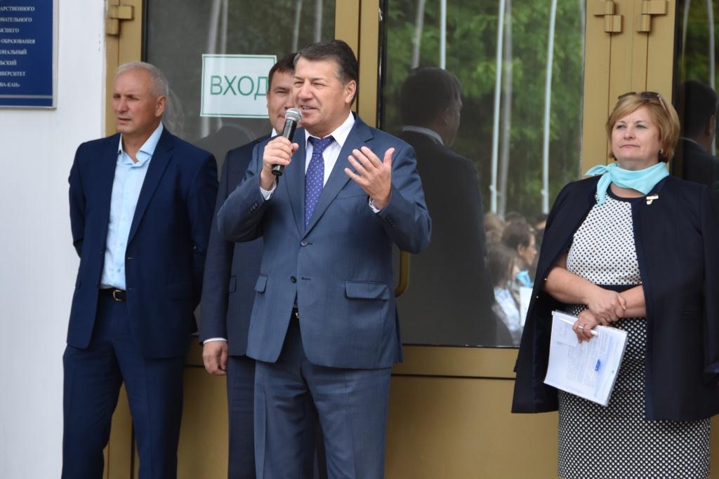 Татарстанское отделение СМР поощрило активных студентов-практикантов Татарстанское отделение СМР поощрило активных студентов-практикантов