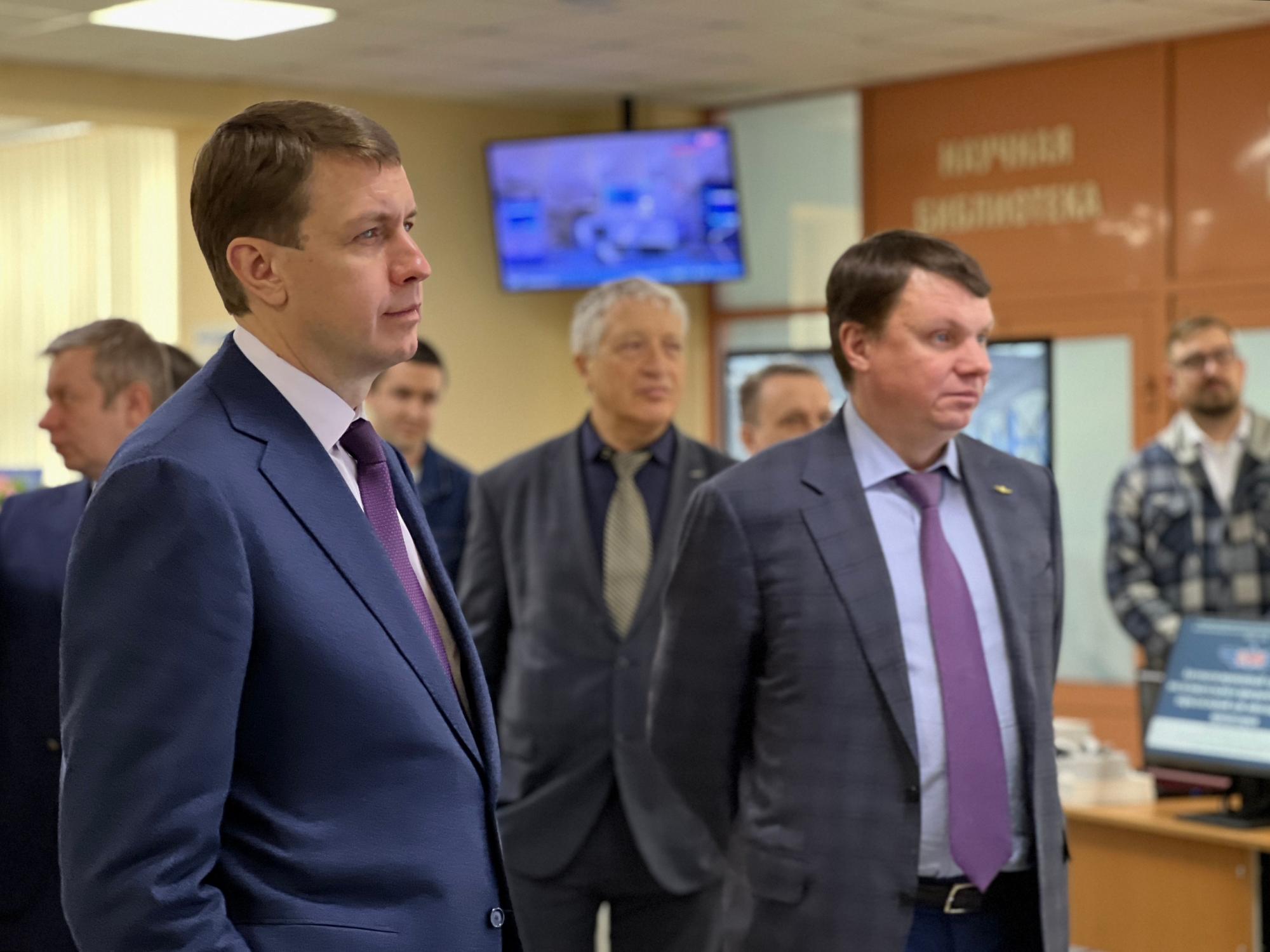 Генеральный директор Фонда содействия инновациям Андрей Степанович Жижин сегодня посетил ПИШ КАИ (входит в Союз машиностроителей России) Генеральный директор Фонда содействия инновациям Андрей Степанович Жижин сегодня посетил ПИШ КАИ (входит в Союз машиностроителей России)