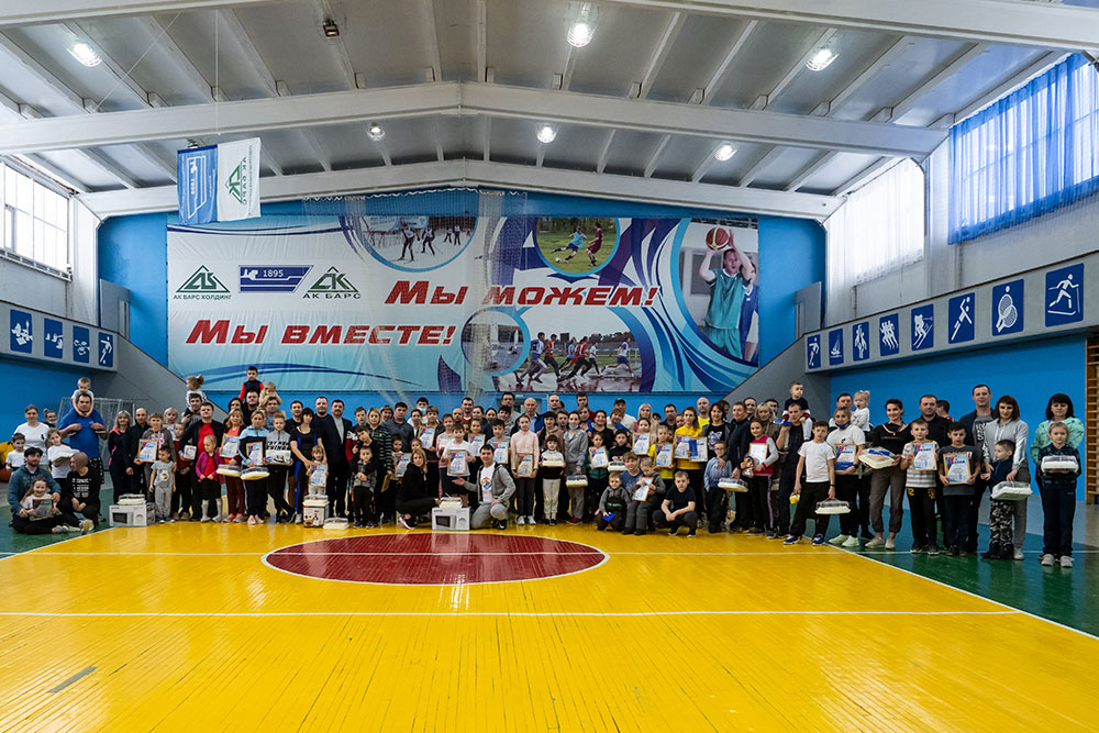 Заводской спортивный праздник «Мама, папа, я – спортивная семья» Заводской спортивный праздник «Мама, папа, я – спортивная семья»