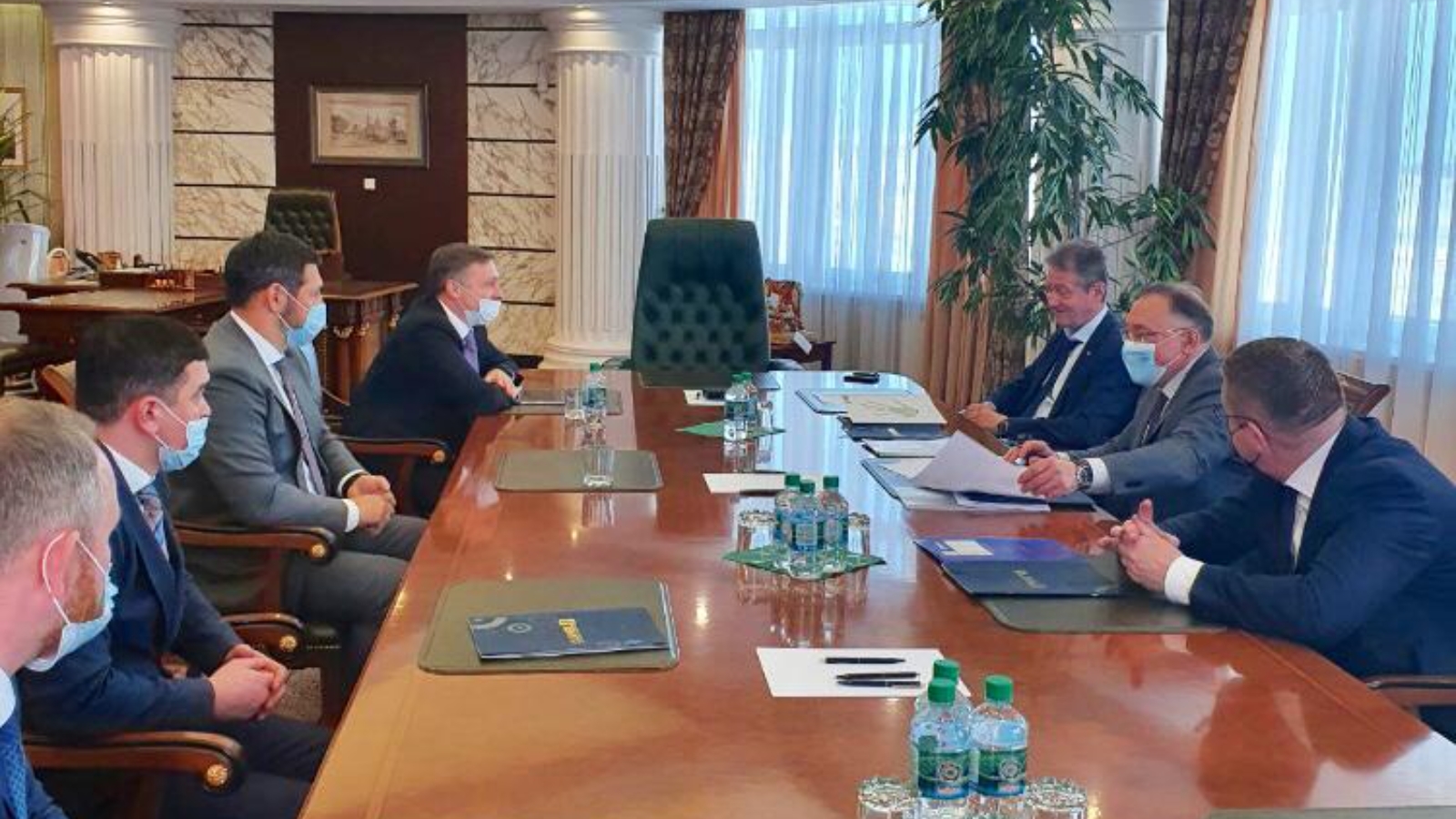 Альберт Каримов прибыл с рабочим визитом в Свердловскую область