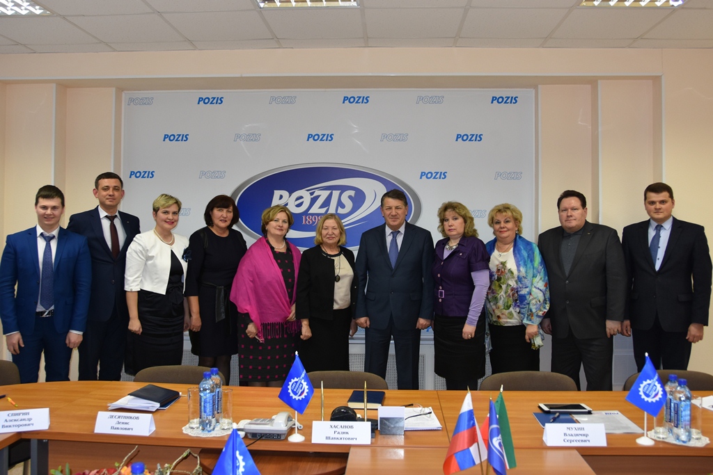 POZIS подвел итоги работы классов "Инженеры будущего" в 2016 году POZIS подвел итоги работы классов "Инженеры будущего" в 2016 году