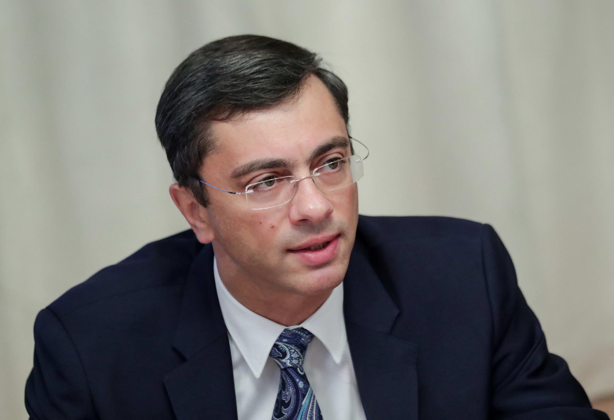 Владимир Гутенев: "Улучшение экономической ситуации сегодня во многом зависит от действий глав регионов" Владимир Гутенев: "Улучшение экономической ситуации сегодня во многом зависит от действий глав регионов"