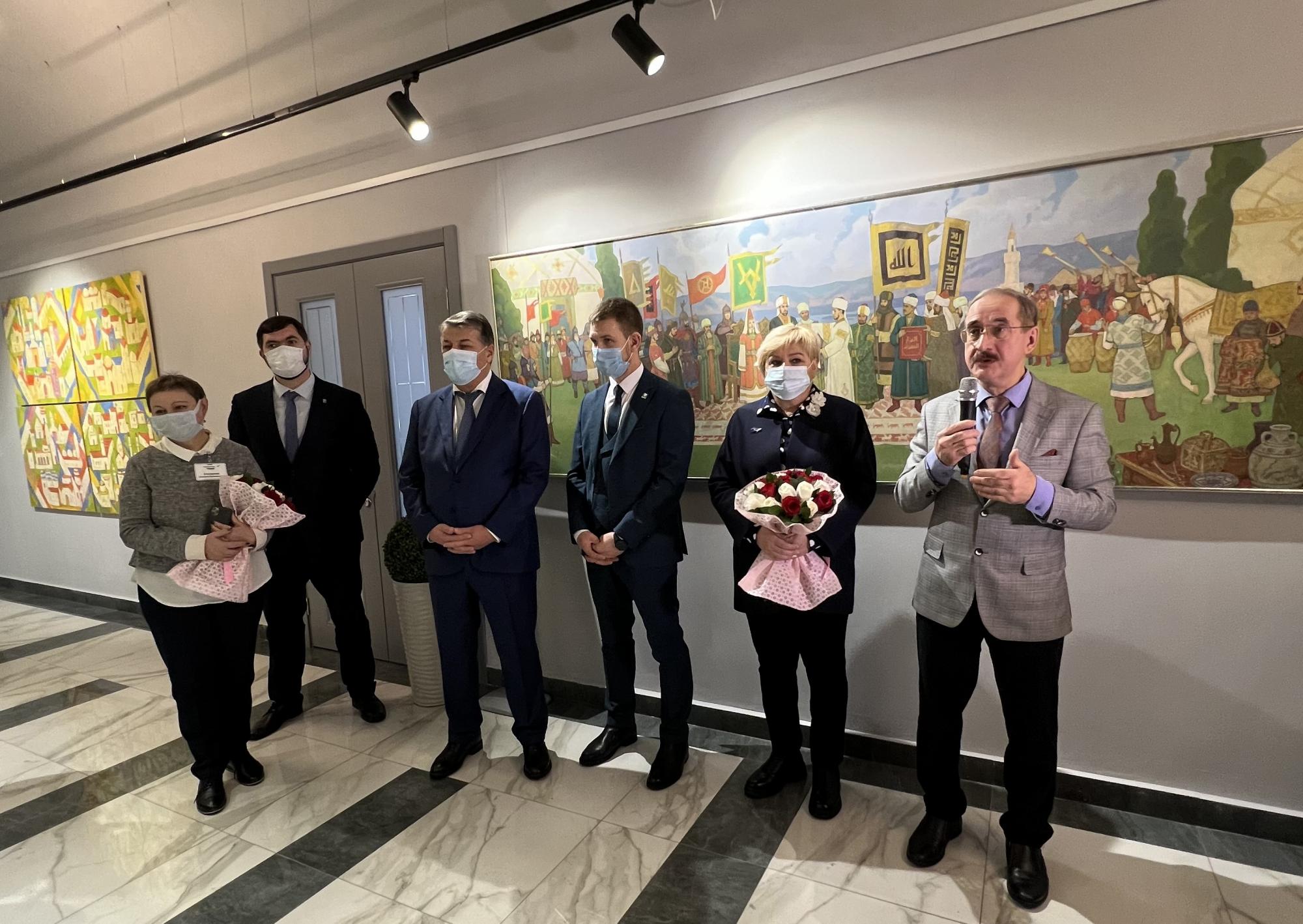POZIS открыл персональную выставку народного художника РТ Фарита Валиуллина POZIS открыл персональную выставку народного художника РТ Фарита Валиуллина