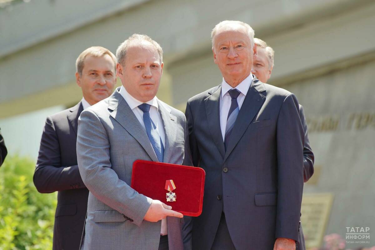 Зеленодольский судостроительный завод награжден орденом «За доблестный труд» Зеленодольский судостроительный завод награжден орденом «За доблестный труд»