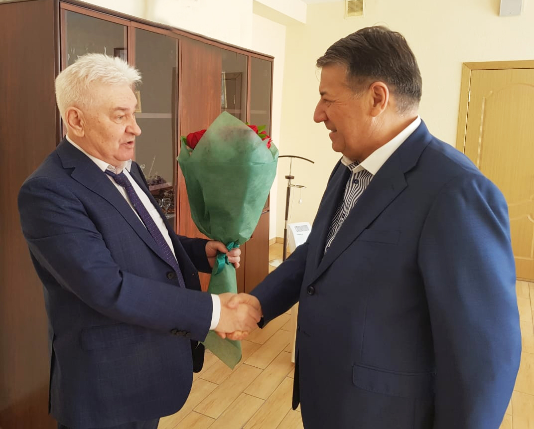 Машиностроители республики поздравили директора Зеленодольского механического колледжа с юбилеем
