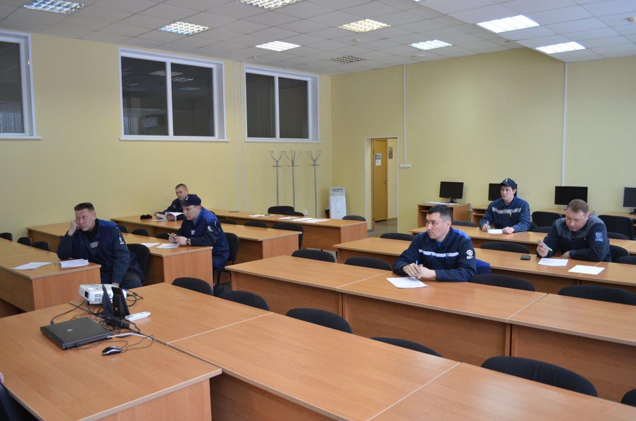 Профессиональное мастерство специалистов КАМАЗа.