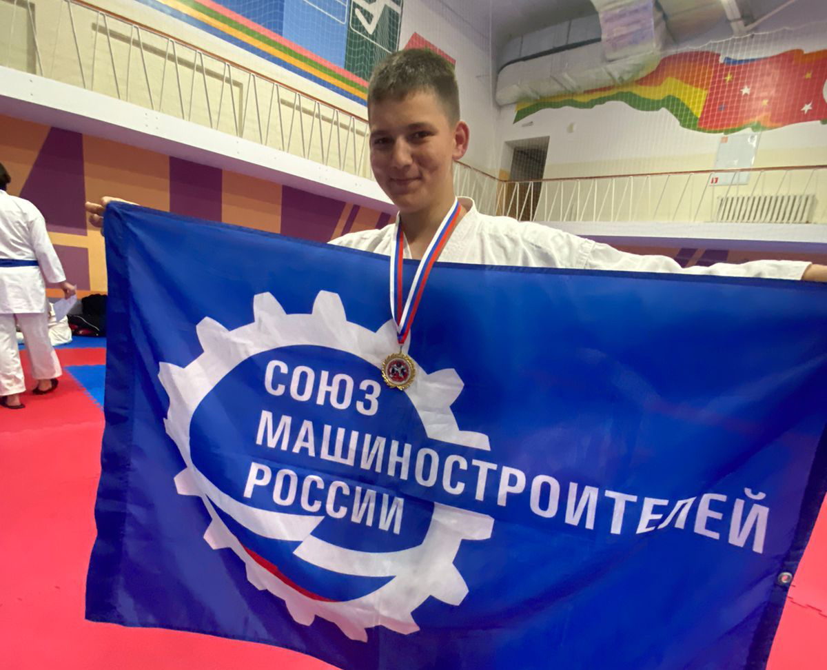 КАМАЗ приобщает молодое поколение к спорту
