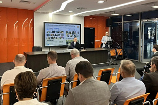 Директор ПИШ КАИ (входит в Татарстанское РО Союз машиностроителей России) выступил с докладом на совещании в Минцифры региона