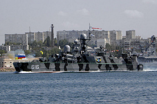 Татарстанский «Самум» возглавил морской парад в г. Севастополе