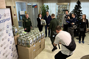 СоюзМаш России направил рисунки детей и подарки на фронт