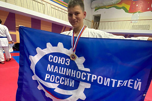 КАМАЗ приобщает молодое поколение к спорту