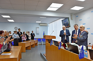 POZIS поздравил ветерана труда с 90-летием!